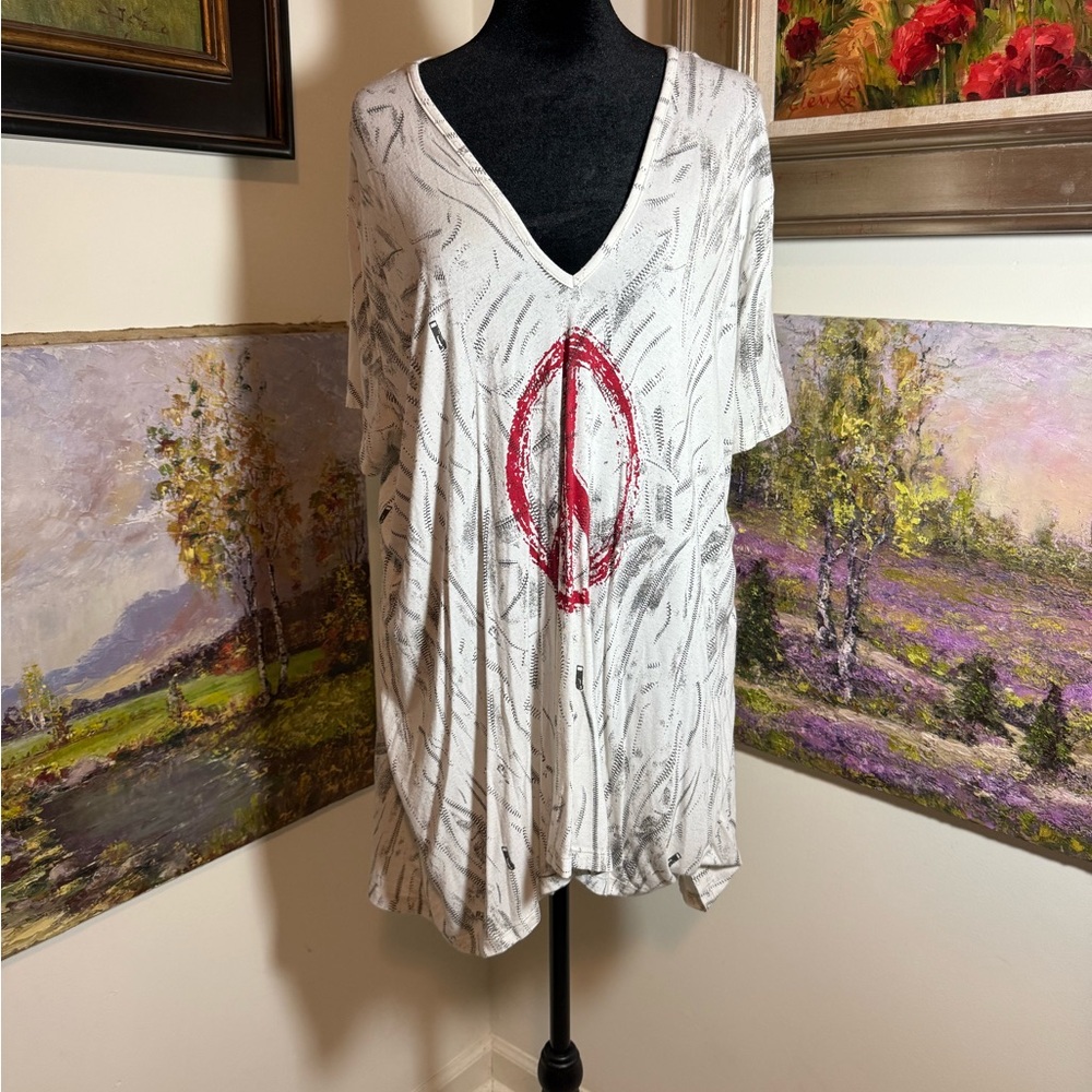 🐠 Double H White and Red V-Neck Short Sleeve Top